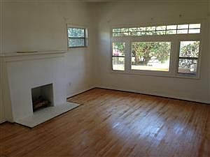 4th image of 1611 W 35th St