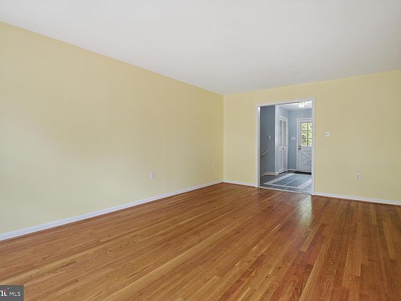 5th image of 8706 Liberty Ln