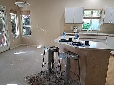 Breakfast bar
