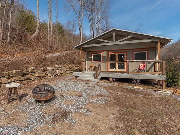 3rd image of 2285 Tilley Creek Rd
