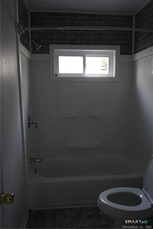 2 bed, 1.0 bath, 900 sqft, $1,695 — Photo 4