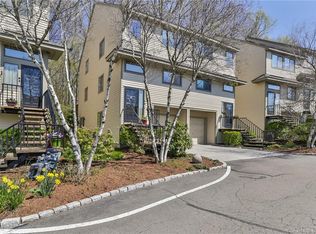 2435 Bedford St UNIT 7A, Stamford, CT 06905