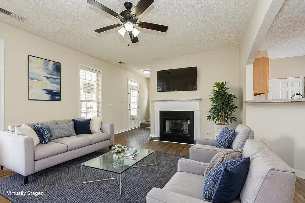 3 bed, 2.5 bath, 1512 sqft, $2,160 — Photo 4
