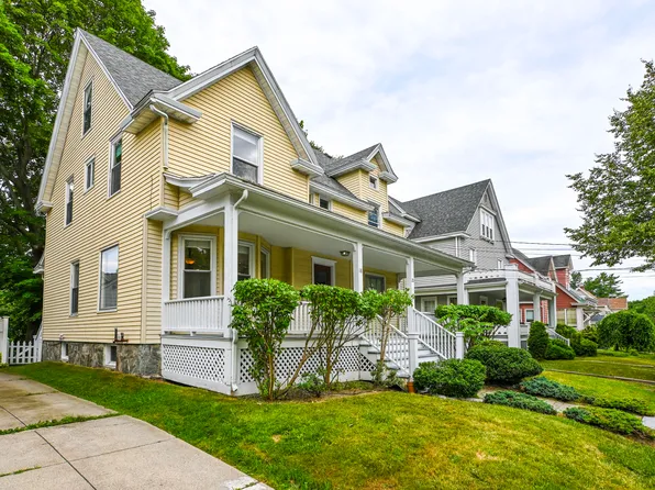 18 Colonial Road #18, Portland, ME 04102