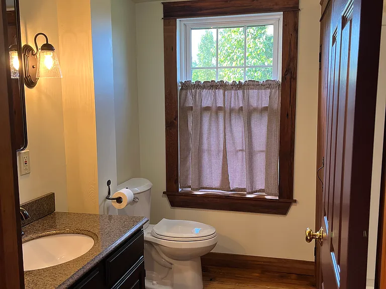 2996 Hebron Ave — Photo 2