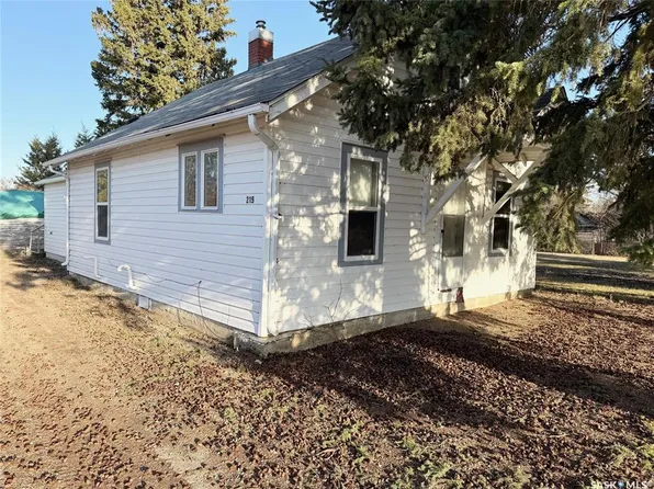 219 2nd AVENUE, Spalding, SK S0K 4C0