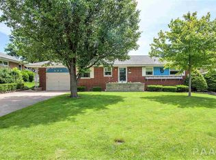 232 Mount Aire Dr, East Peoria, IL 61611