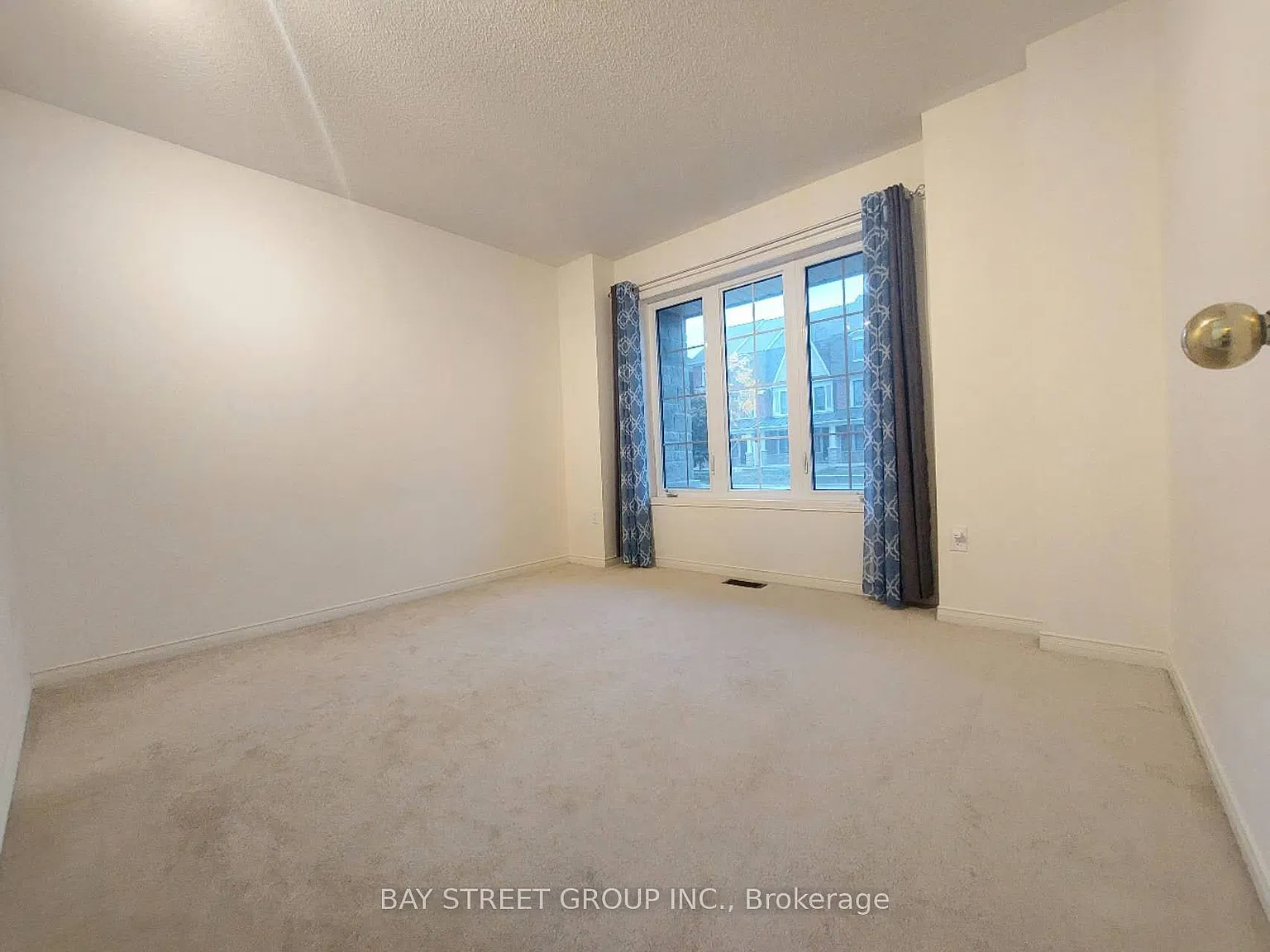 2 bed, $2,190 — Photo 2