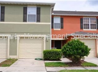 585 Cresting Oak Cir, Orlando, FL 32824
