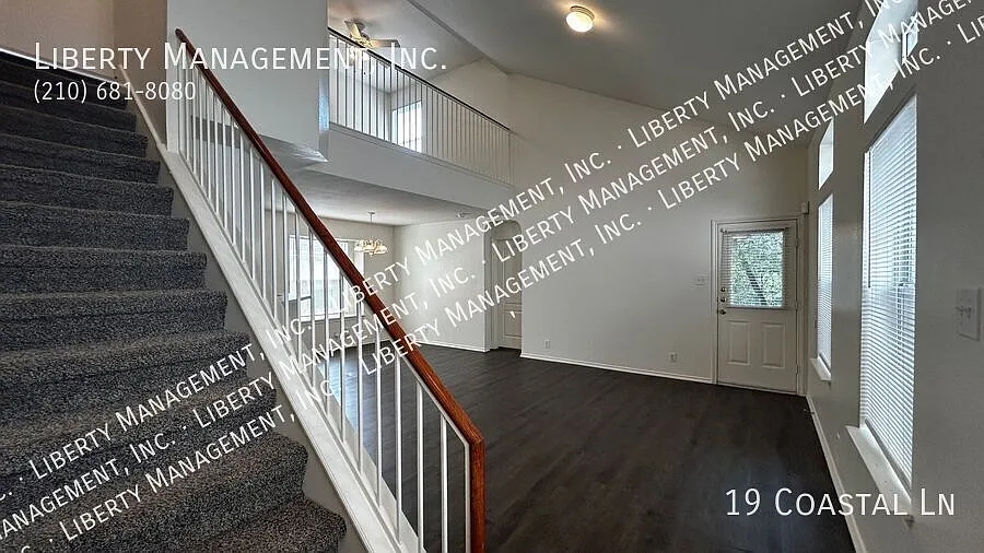 Beautiful 3 bed, 2 1/2 bath home! — Photo 3