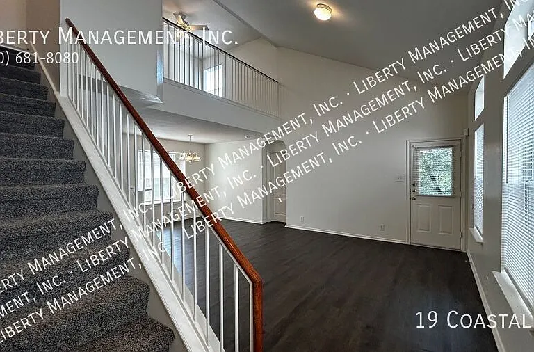 19 Coastal Ln — Photo 3