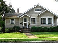 1st image of 608 W Washington Ave