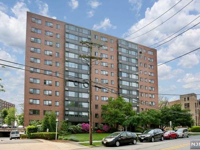 90 Prospect Ave APT 6D, Hackensack, NJ, 07601