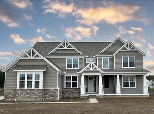 32593 Trillium Ct, Avon Lake, OH 44012