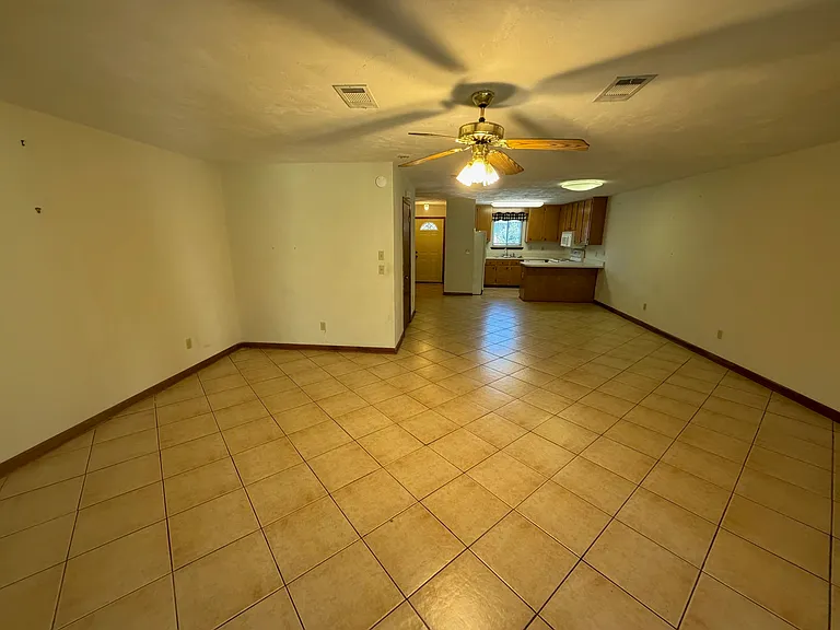 3207 Shamrock St #33 — Photo 5