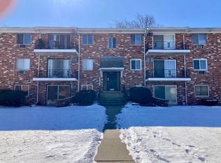 5711 128th St #11, Midlothian, IL 60418