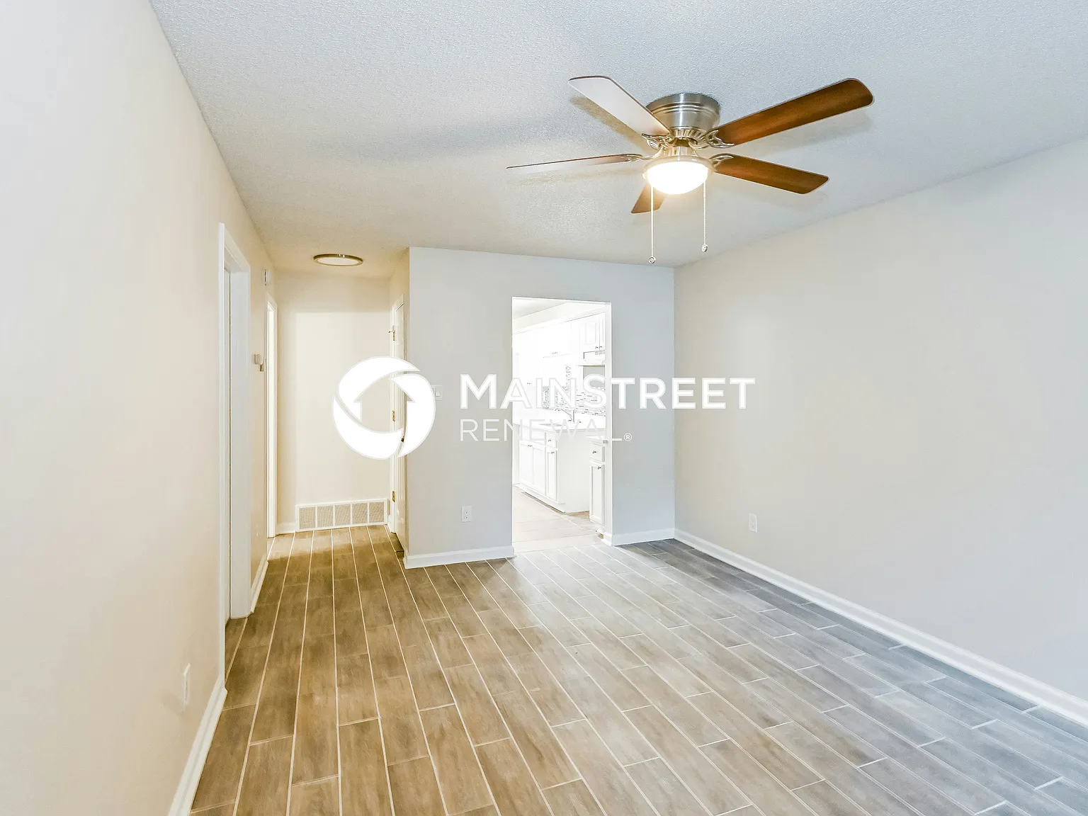 7190 Charlton Way — Photo 3