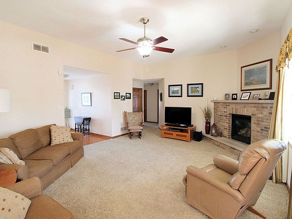 5th image of 1580 Mid Court Dr