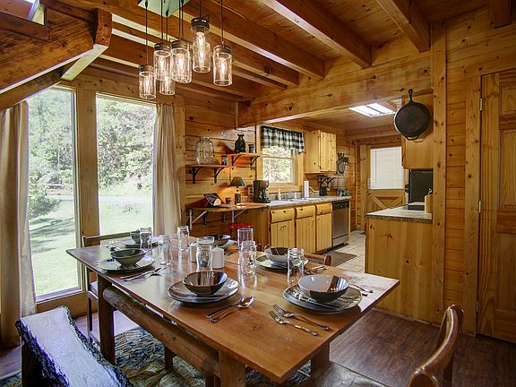 Furnished Kitchen