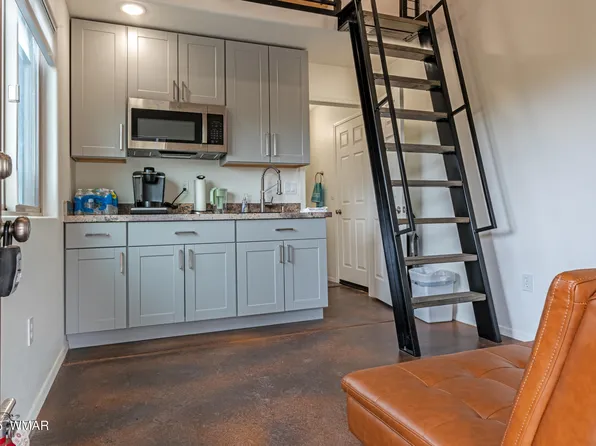 8396 Rainbow Dr, Show Low, AZ 85901