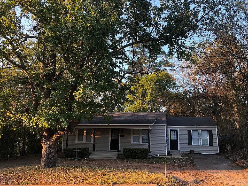 236 Bowie St