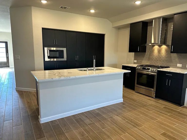 1271 Mill Pl — Photo 12