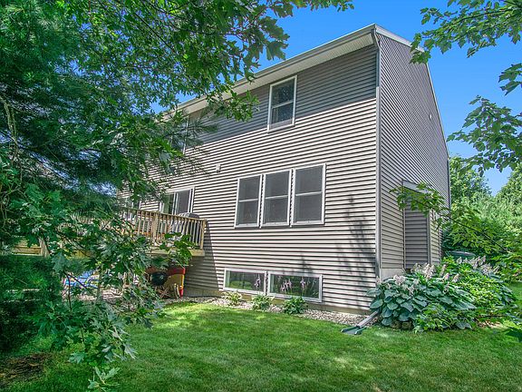 4th image of 16864 Birchview Dr