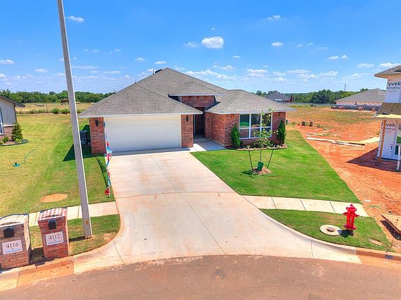 3rd image of 4112 Lynford Ln