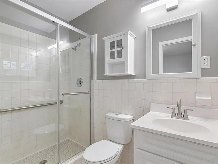 2910 W Price Ave — Photo 22