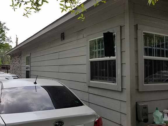 4th image of 6133 Roberta Ln