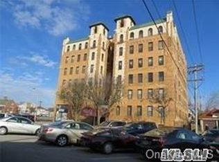 310 Riverside Blvd APT PHB, Long Beach, NY 11561