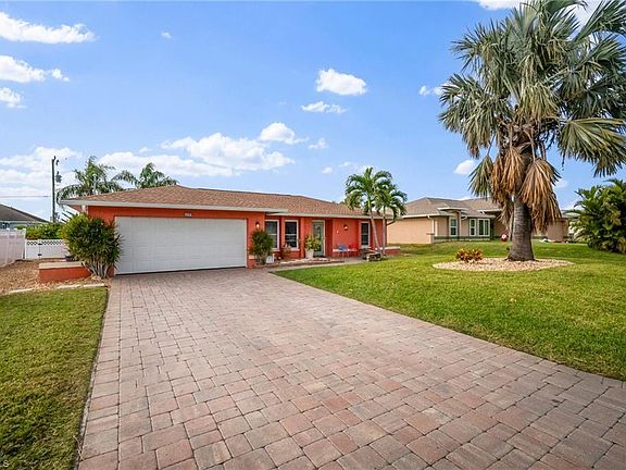 3rd image of 2720 SW 11th PL
