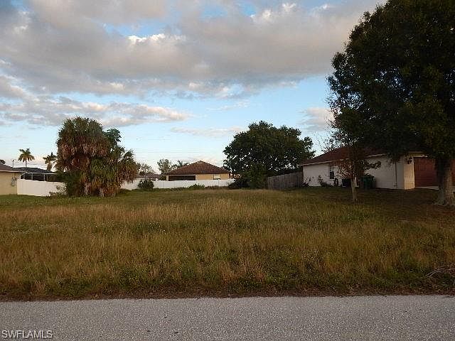 1st image of 1421 SW 6th Pl