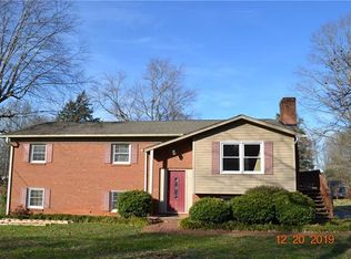 1603 3rd St NE, Conover, NC 28613