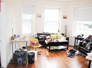 1352 Commonwealth Ave #1, Boston, MA 02134