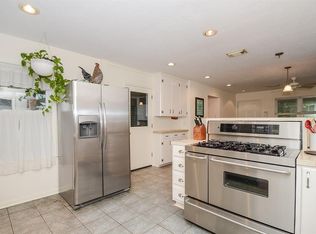 1705 Candlelight Ln, Houston, TX 77018