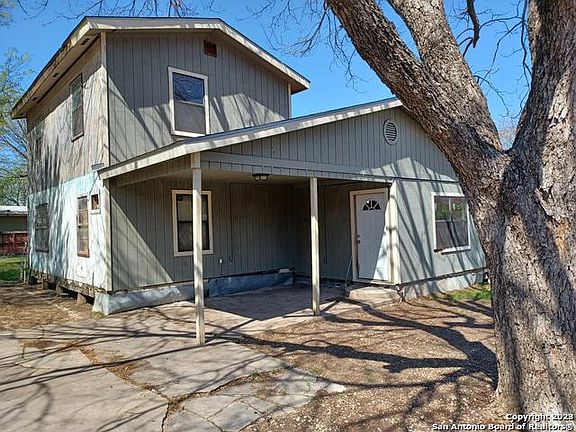 2nd image of 455 N San Horacio Ave