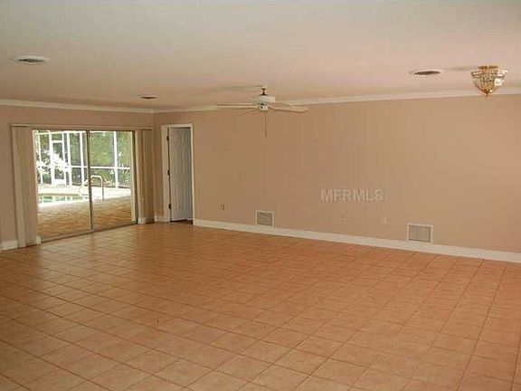 2nd image of 1280 Mustang St