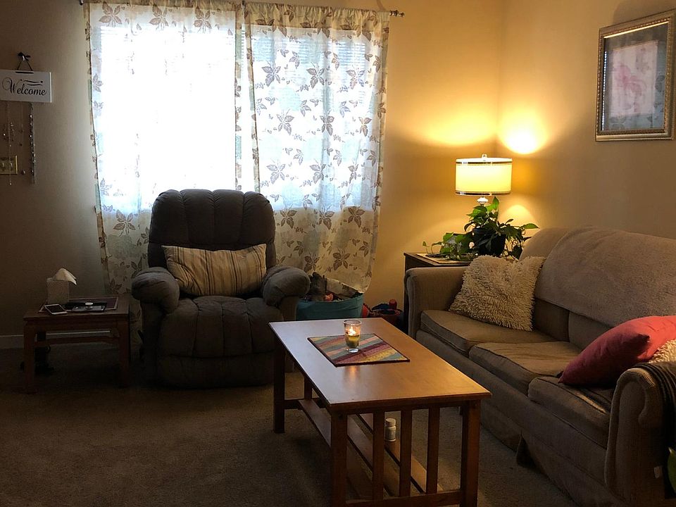 2nd image of 3288 Sentinel Dr