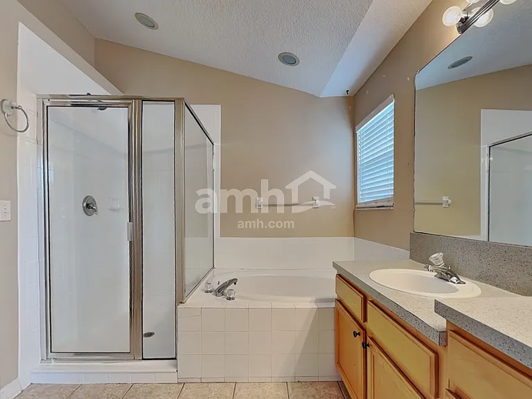10602 Drayton Ct — Photo 13