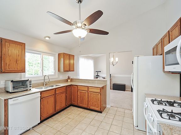 4th image of 1212 W Meade Ln