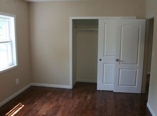 106 E 208th St, Bronx, NY 10467
