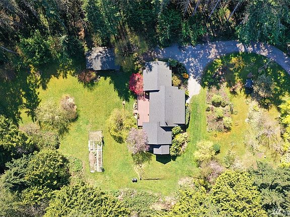 3rd image of 4168 NE Gamble Creek Ln