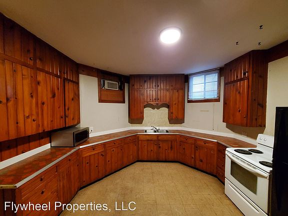 2nd image of 1001 5th St #9448201
