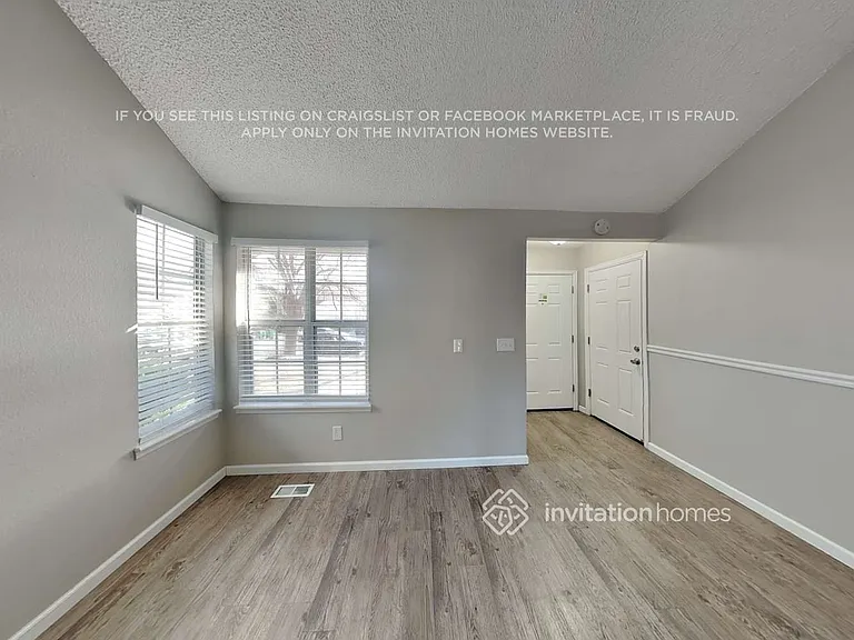 1162 W 132nd Pl — Photo 10