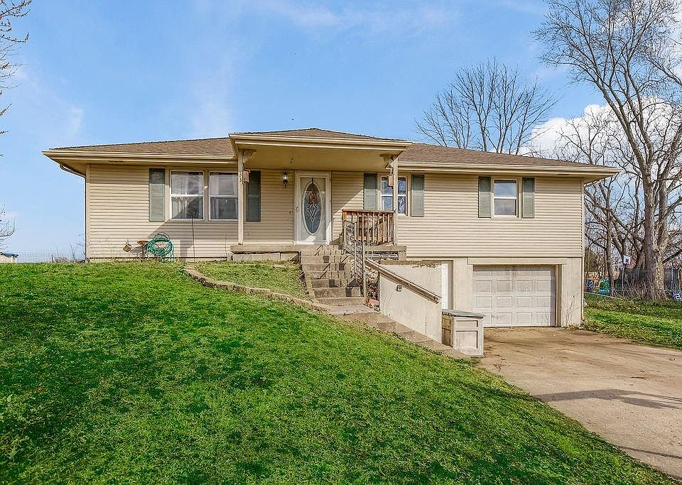 1st image of 333 Gregory Dr