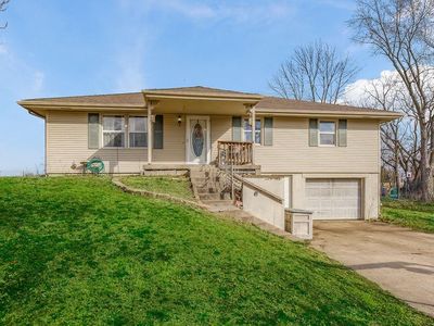 333 Gregory Dr, Gower, MO, 64454
