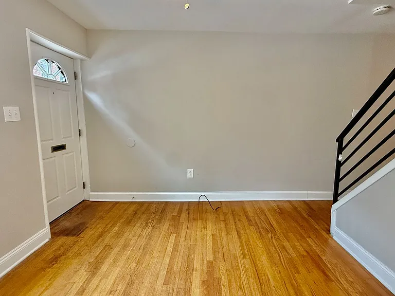 1228 Peters St — Photo 7