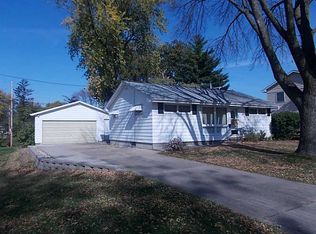 2760 12th Ave, Marion, IA 52302