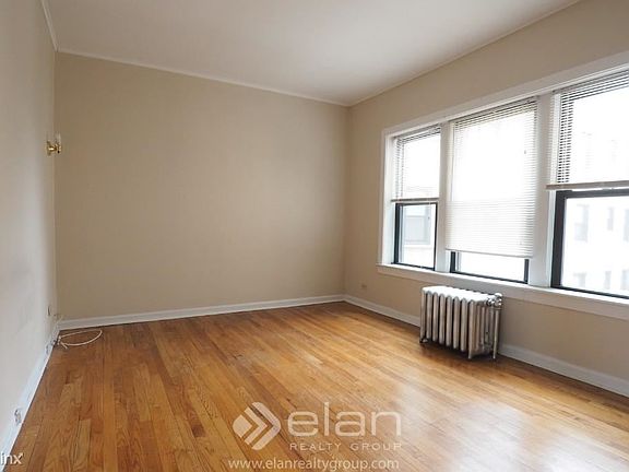2nd image of 4523 N Paulina St APT 2C